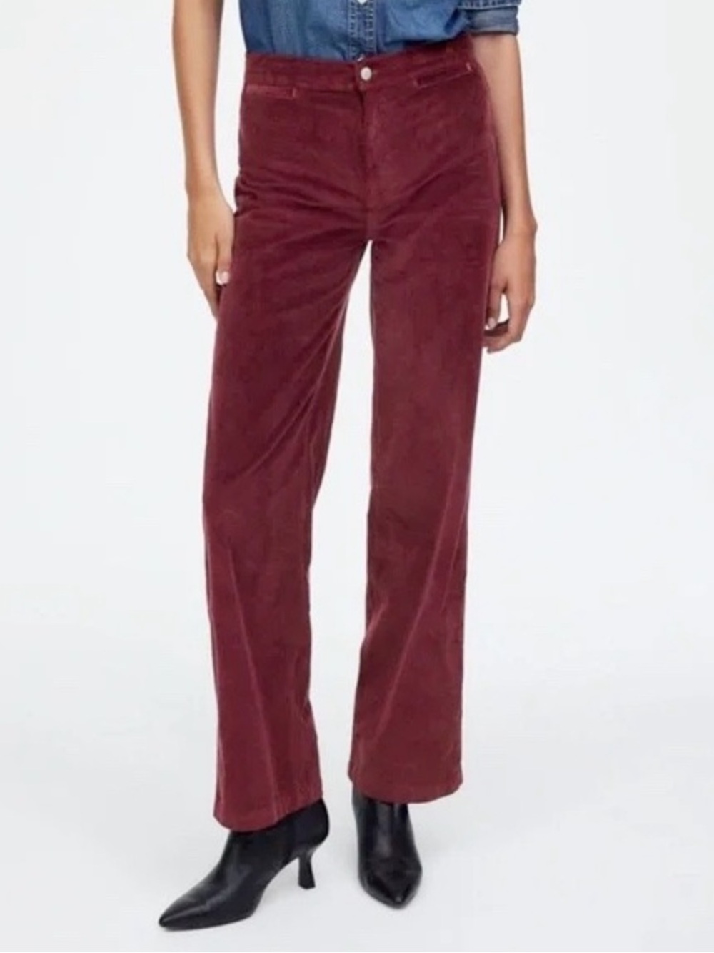 The Emmett Wide-Leg Pant Corduroy Welt Pocket Edition in Bordeaux. Size 23